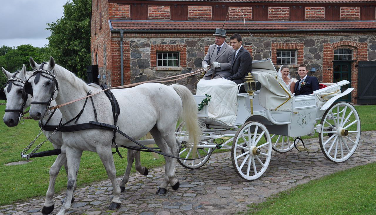 Die weiße Hochzeitskutsche in Wolgast - Usedom